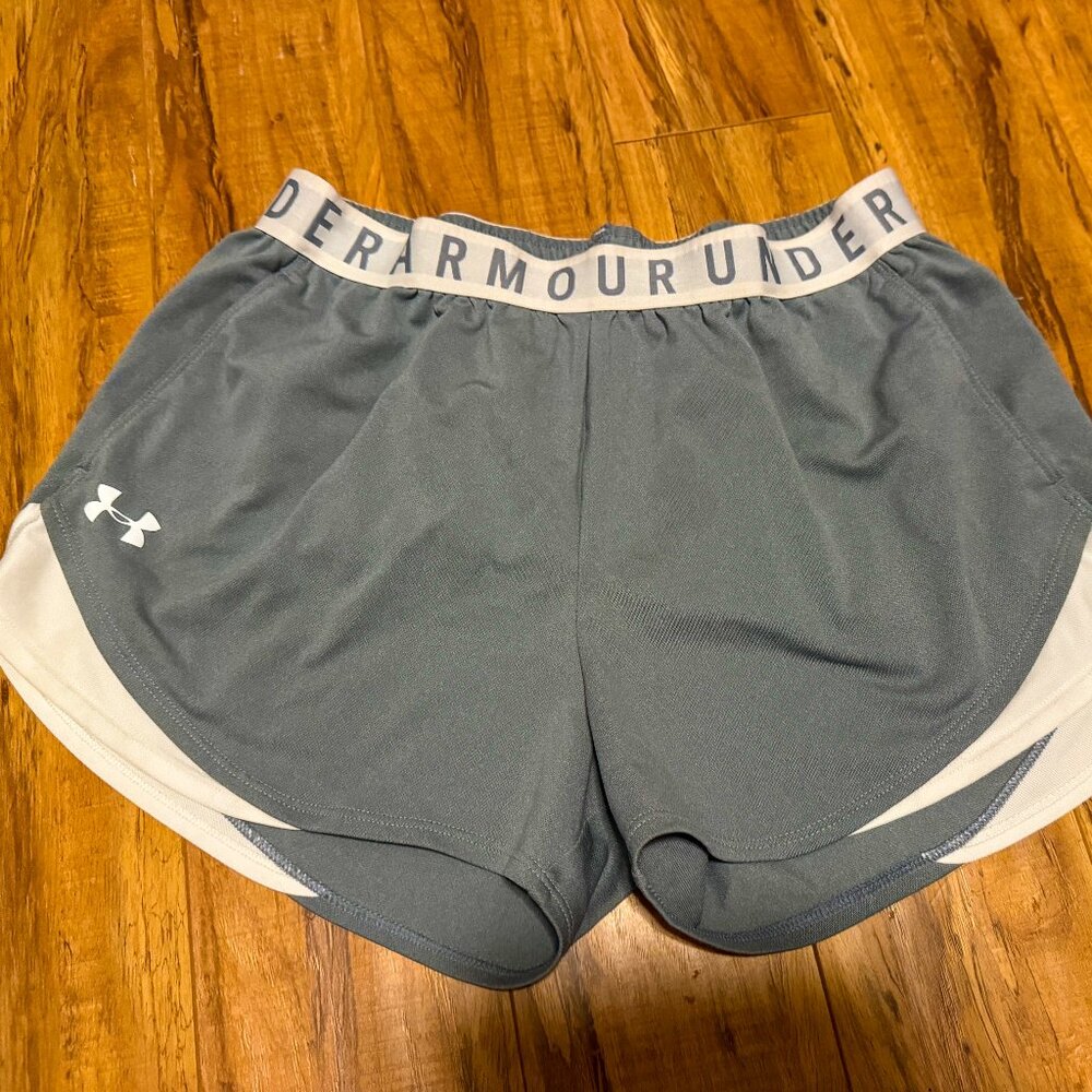 Under Armour Women's Play Up 2-in-1 Shorts – Gray & White, Size Large